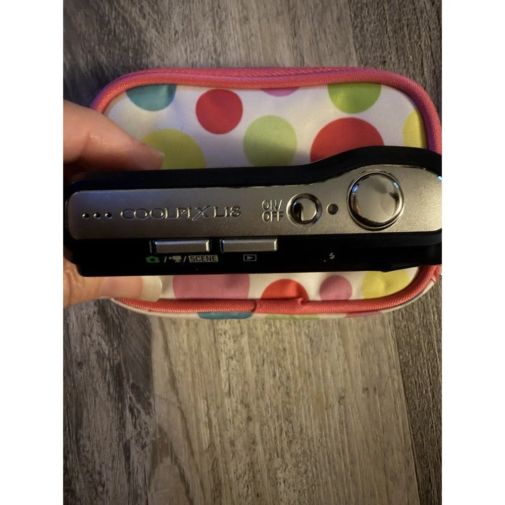 Nikon COOLPIX L18 8.0MP Digital Camera - Blue Un Tested As Is